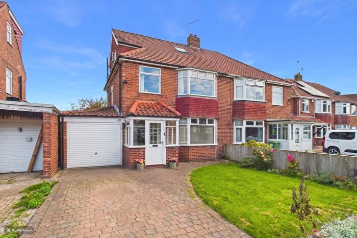 4 Bedroom Semi Detached House For Sale In Bedale Avenue, York, North Yorkshire, YO10