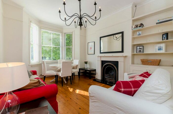 1 Bedroom Flat To Rent In Bramber Road, Barons Court, London, W14