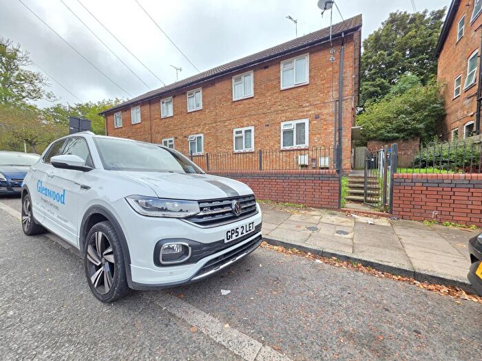 3 Bedroom Ground Maisonette To Rent In Braithwaite Road, Birmingham, B11