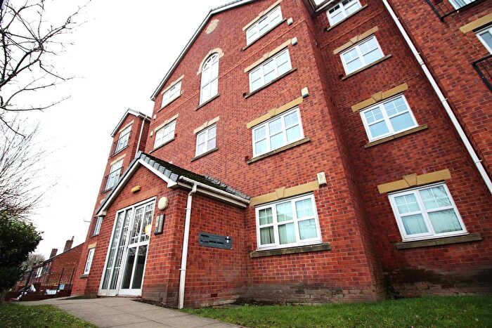 2 Bedroom Flat For Sale In Waterloo Road, Manchester, M8