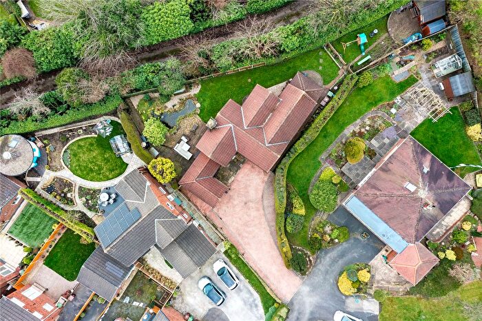 4 Bedroom Detached House For Sale In Potovens Lane, Wrenthorpe, Wakefield, West Yorkshire, WF2