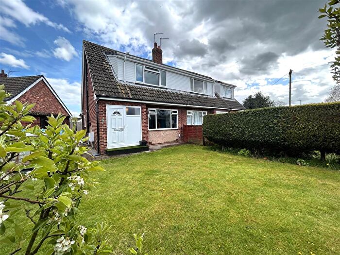 3 Bedroom Semi Detached Bungalow To Rent In Kingston Crescent, Hambleton, Selby, YO8
