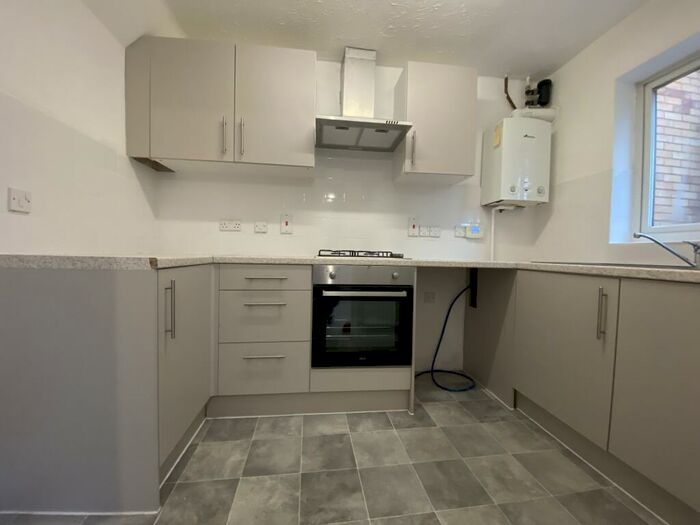 3 Bedroom House To Rent In Lucerne Close, Cambridge, CB1