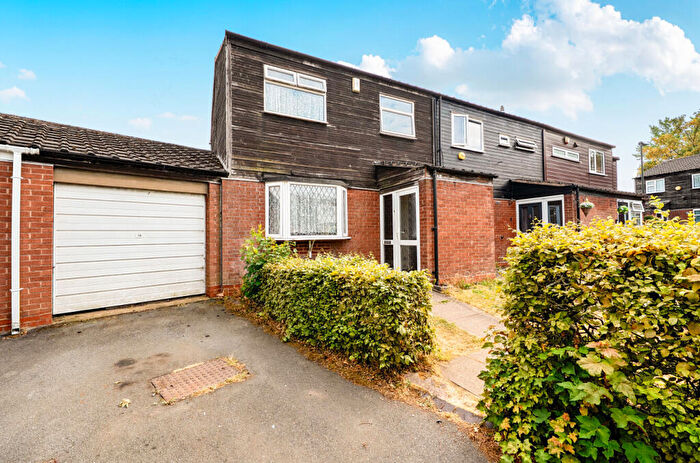 3 Bedroom End Of Terrace House For Sale In Wynstead Covert, Birmingham, West Midlands, B14