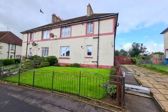 2 Bedroom Flat To Rent In Crossmill Avenue, Barrhead, East Renfrewshire, G78