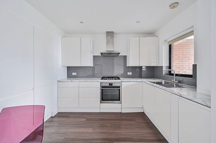 1 Bedroom Flat For Sale In Back Church Lane, Aldgate, London, E1