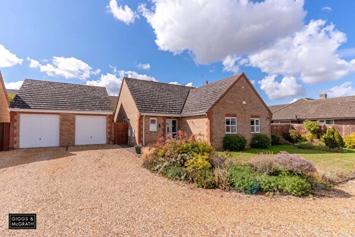 4 Bedroom Chalet For Sale In Ash Close, Warboys, Huntingdon, Cambridgeshire, PE28