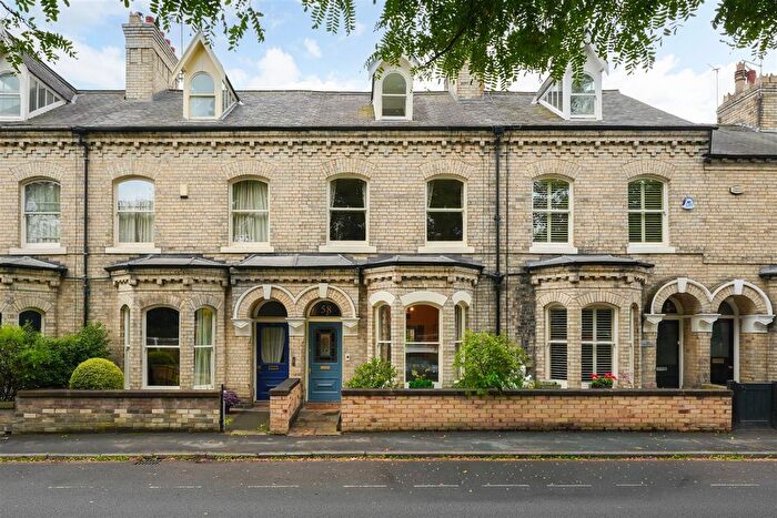 3 Bedroom Terraced House For Sale In Huntington Road, York, YO31