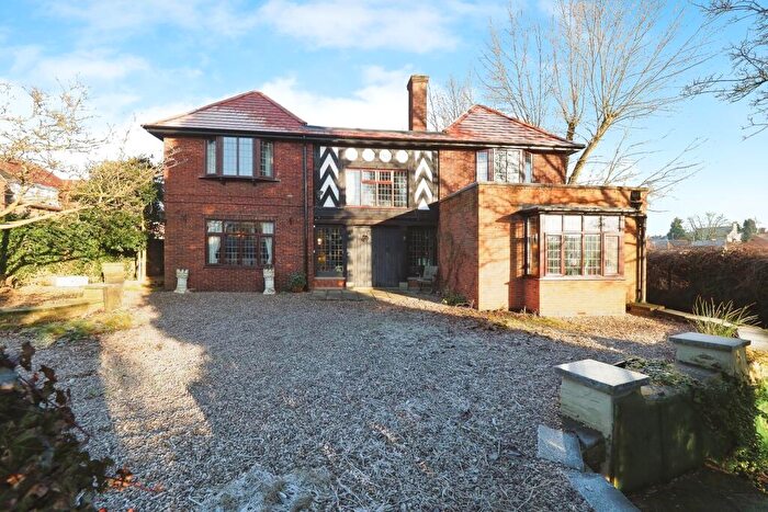 4 Bedroom Detached House For Sale In Orchard Road, Nottingham, NG17