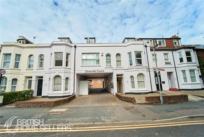 1 Bedroom Apartment For Sale In Granville Road, St. Albans, Hertfordshire, AL1