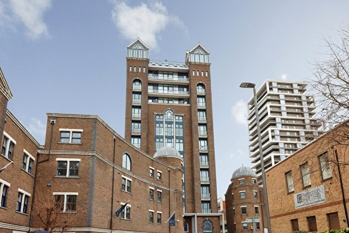 2 Bedroom Flat For Sale In Coral Row, Battersea, London, SW11