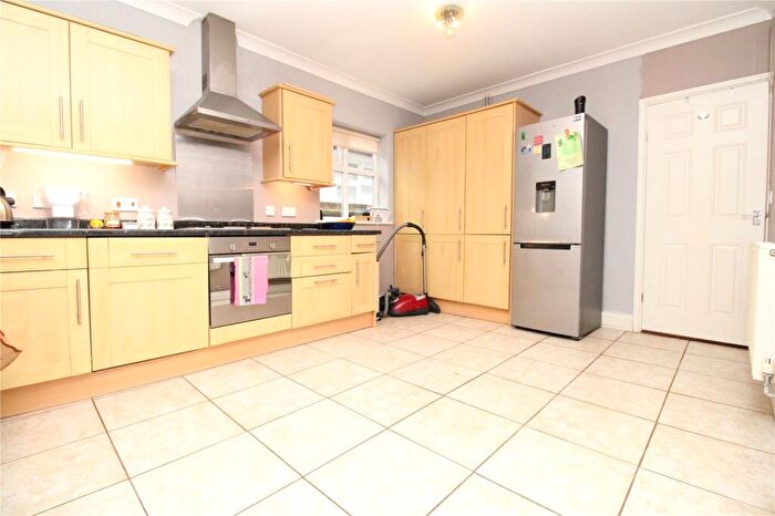2 Bedroom Bungalow To Rent In Temple Road, Ipswich, Suffolk, IP3
