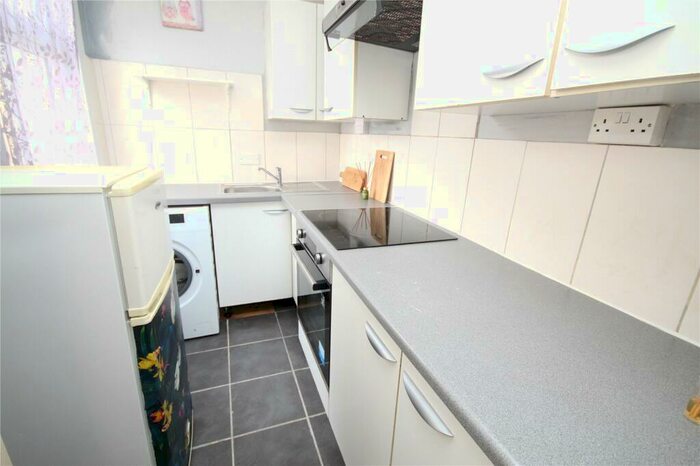 1 Bedroom Apartment To Rent In Downsfield Road, London, E17