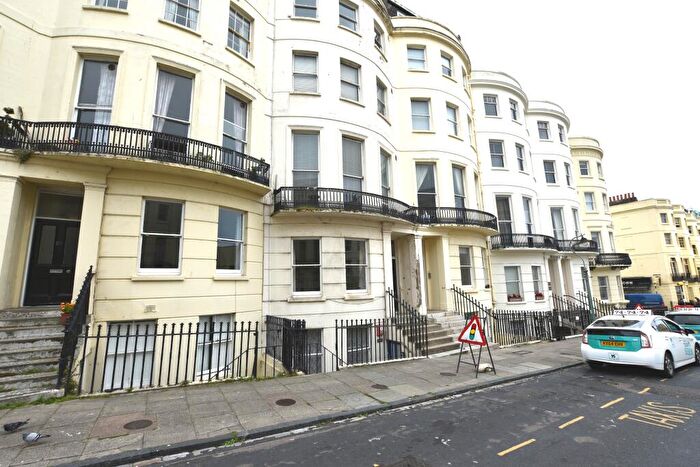 1 Bedroom Apartment To Rent In Brunswick Place, Hove, BN3