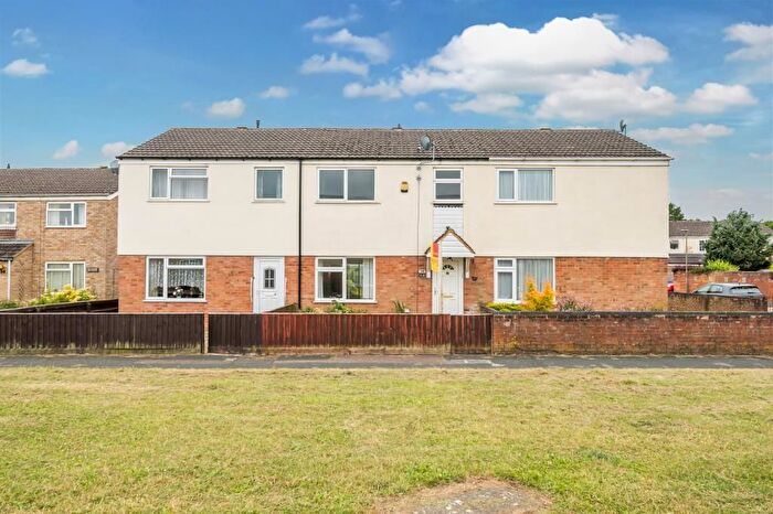 3 Bedroom Terraced House To Rent In Austen Walk, Bicester, OX26