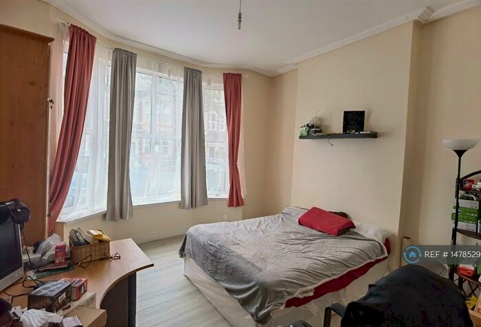 2 Bedroom Flat To Rent In Ground Floor, Cardiff, CF24