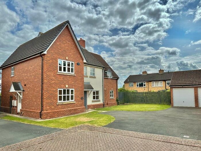 4 Bedroom Detached House To Rent In Jubilee Court, Tollerton, York, YO61