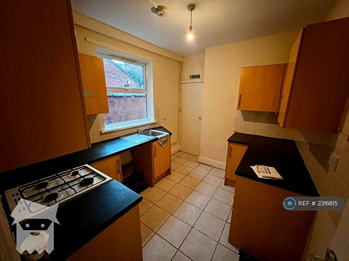 3 Bedroom Terraced House To Rent In Hazel Street, Leicester, LE2