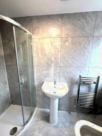 2 Bedroom Flat To Rent In Gainsborough Road, Dagenham, RM8