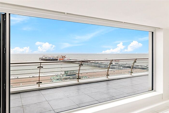 3 Bedroom Flat To Rent In Marine Parade, Brighton, East Sussex, BN2