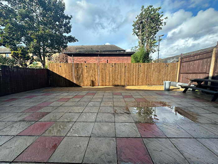 6 Bedroom Terraced House To Rent In Canning Town, London, E13