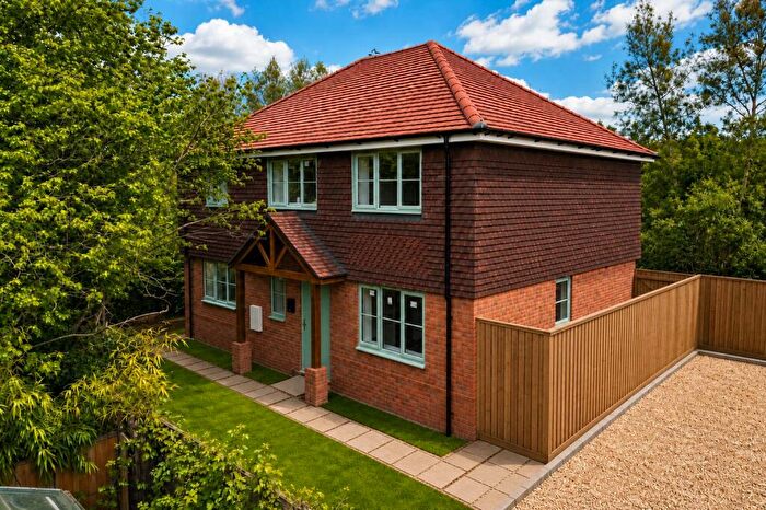 3 Bedroom Detached House For Sale In Trinity Place, New Road, Chilworth, Guildford, GU4