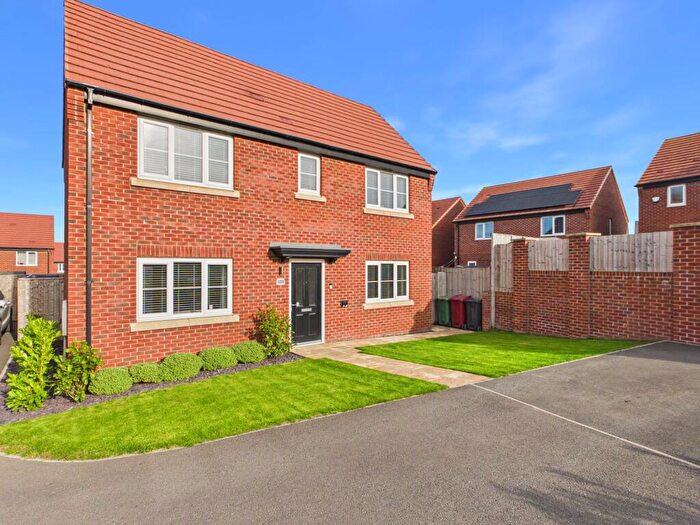 3 Bedroom Detached House For Sale In Feld Lane, Holmewood, S42