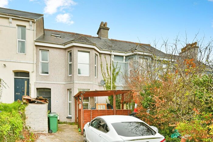 6 Bedroom Terraced House For Sale In Lisson Grove, Plymouth, PL4