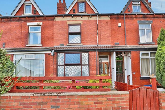3 Bedroom Terraced House For Sale In Osmondthorpe Lane, Leeds, LS9
