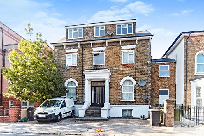 1 Bedroom Flat To Rent In Campbell Road, London, CR0
