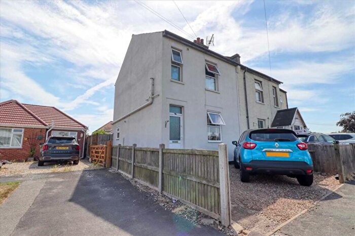 3 Bedroom Semi-Detached House For Sale In London Road, Great Clacton, CO15