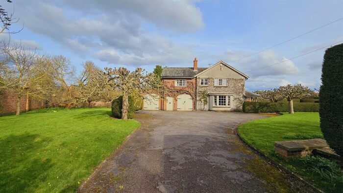 5 Bedroom Detached House For Sale In Sutton Lane, Elton, NG13