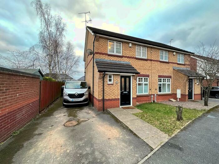 3 Bedroom House To Rent In Rymill Drive, Oakwood, Derby, DE21