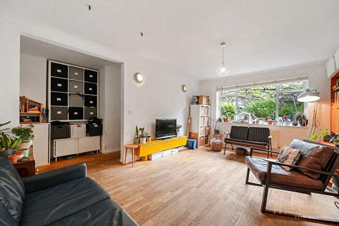 4 Bedroom Terraced House For Sale In Upper Tulse Hill, London, SW2