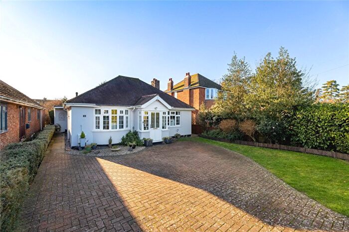 2 Bedroom Bungalow For Sale In London Road, Sawston, Cambridge, Cambridgeshire, CB22
