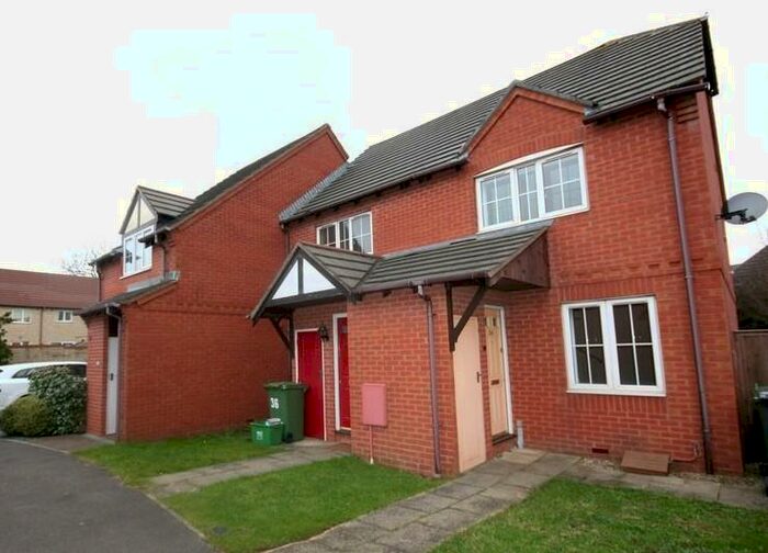 2 Bedroom House To Rent In Dewfalls Drive, Bradley Stoke, Bristol, BS32