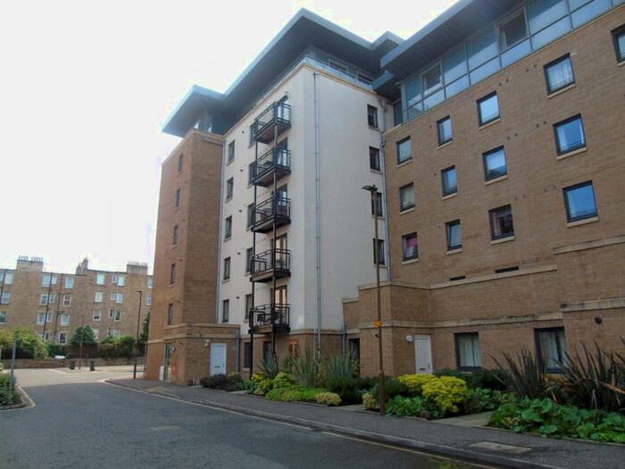 1 Bedroom Flat To Rent In Slateford Gait, Slateford, Edinburgh, EH11
