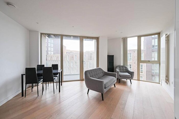 3 Bedroom Flat To Rent In Liner House, , Silvertown, London, E16