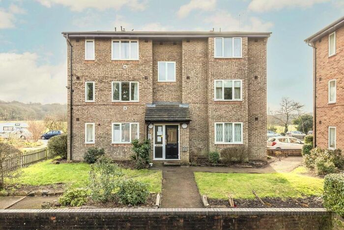 1 Bedroom Flat To Rent In Friars Avenue, London, SW15