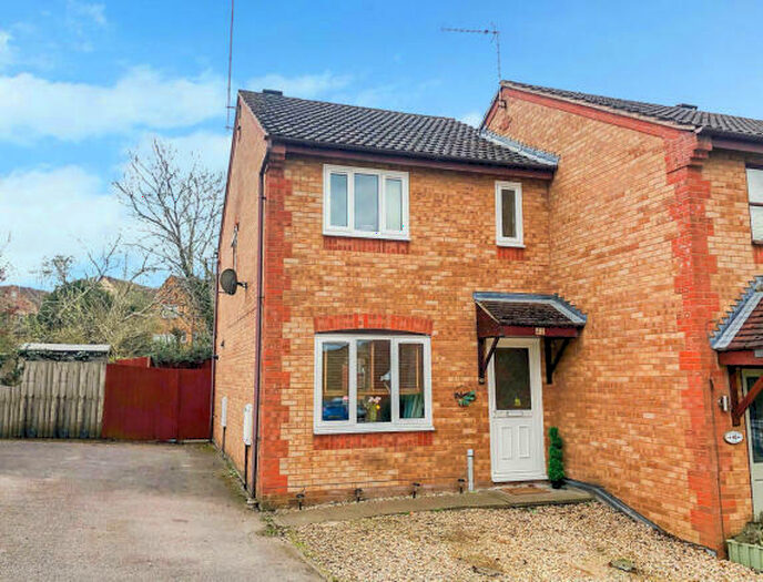 3 Bedroom End Of Terrace House To Rent In Elizabeth Close, Wellingborough, NN8