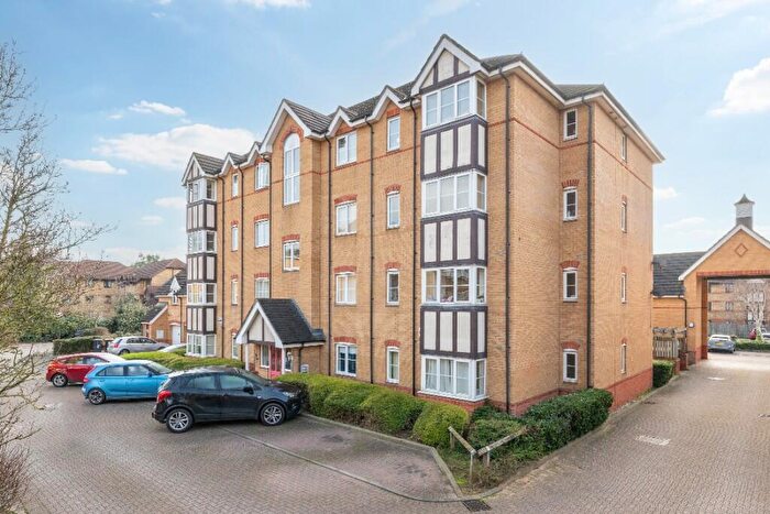 1 Bedroom Flat For Sale In The Sidings, Bedford, Bedfordshire, MK42