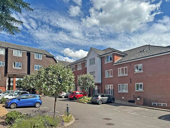 2 Bedroom Retirement Property For Sale In Ladbroke Road, Redhill, RH1