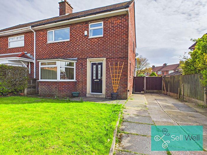 3 Bedroom Semi Detached House For Sale In Springside Avenue, Worsley, Manchester, M28