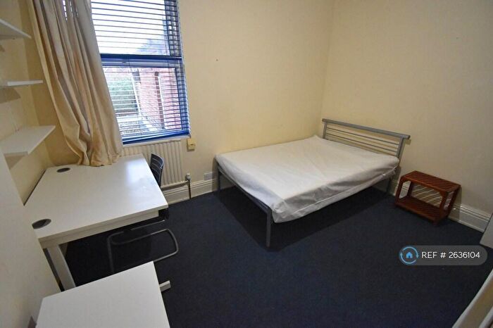 5 Bedroom Terraced House To Rent In Christchurch Road, Reading, RG2