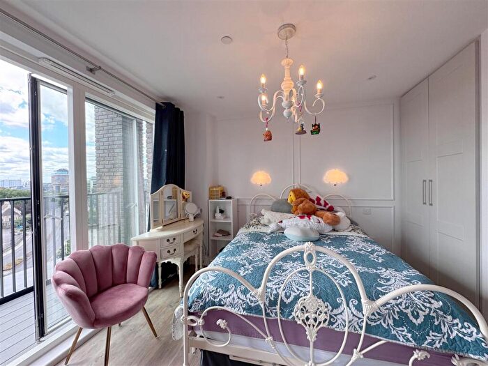 3 Bedroom Apartment For Sale In Palmer Street, Reading, RG1