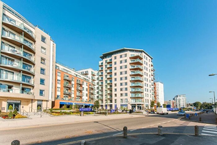 2 Bedroom Flat For Sale In Aerodrome Road, Beaufort Park, NW9