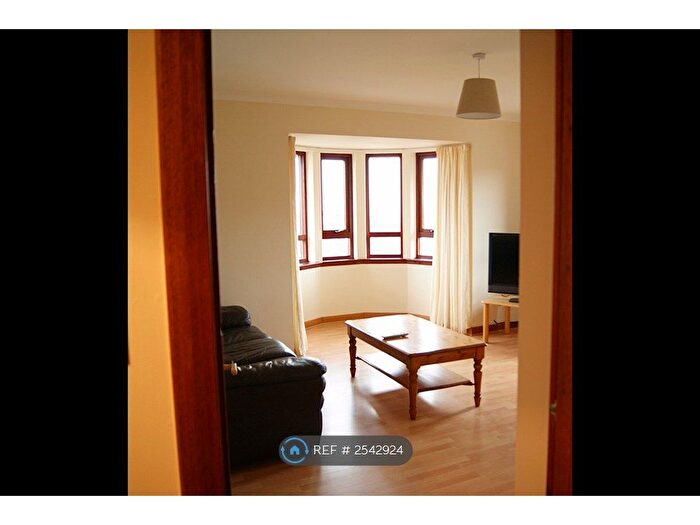 2 Bedroom Flat To Rent In Carmichael Court, Dundee, DD3