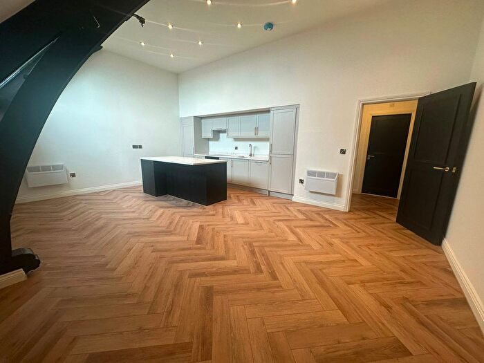 1 Bedroom Flat To Rent In St. Johns Place, Waterloo, L22