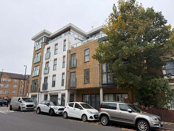 1 Bedroom Flat To Rent In Montpelier Road, London, SE15