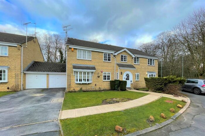 1 Bedroom Flat To Rent In Oakdene Vale, Leeds, West Yorkshire, LS17